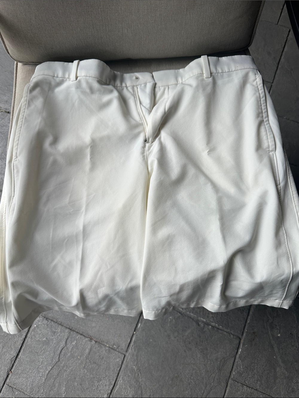 Nike Men's Cream Flat-Front Athletic Shorts